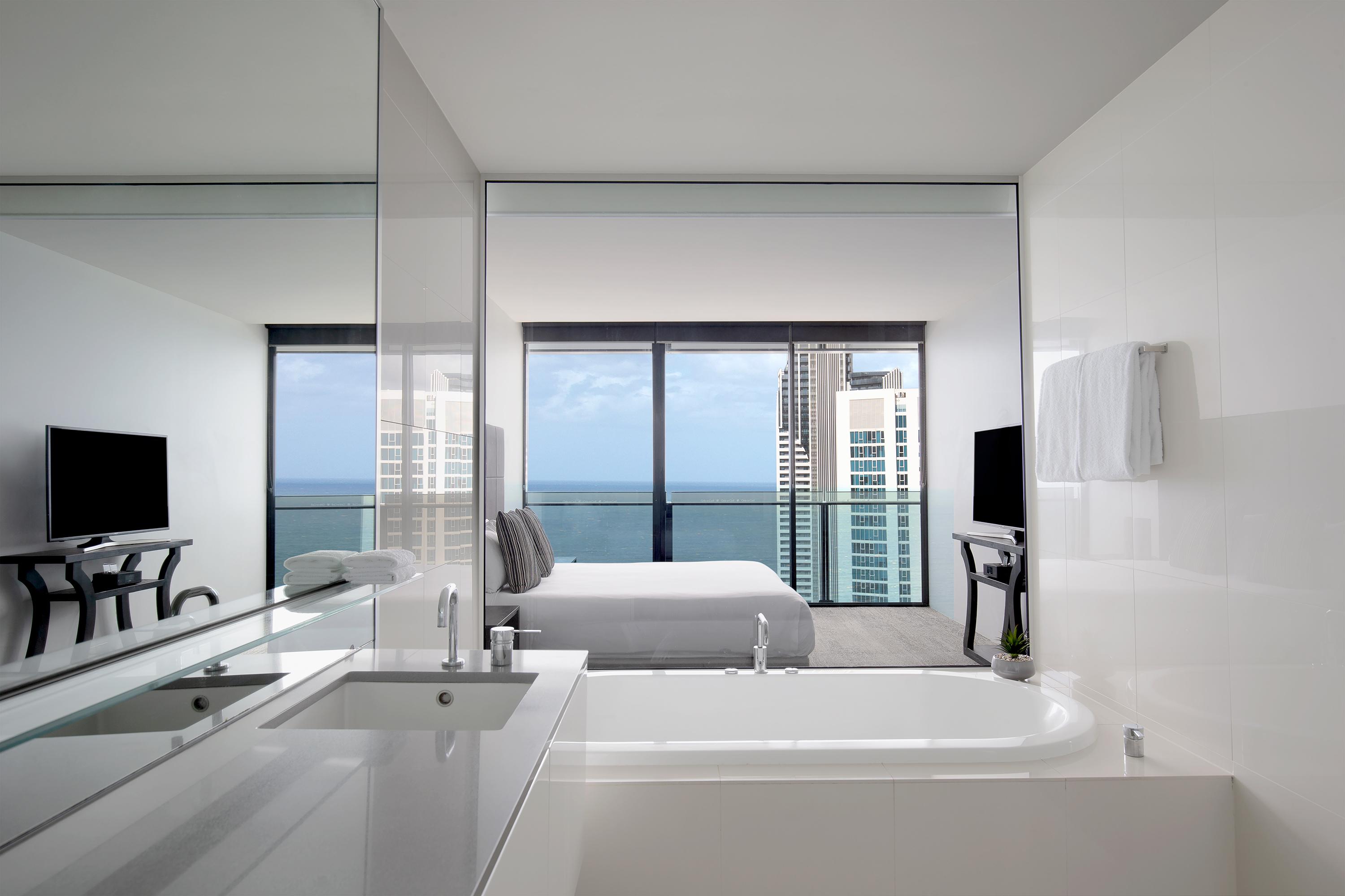 Mantra Circle On Cavill Aparthotel